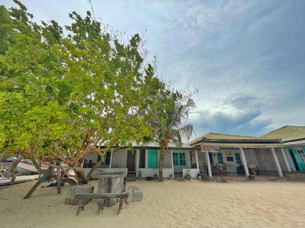 Home Stay Ramli Bira Rom bilde